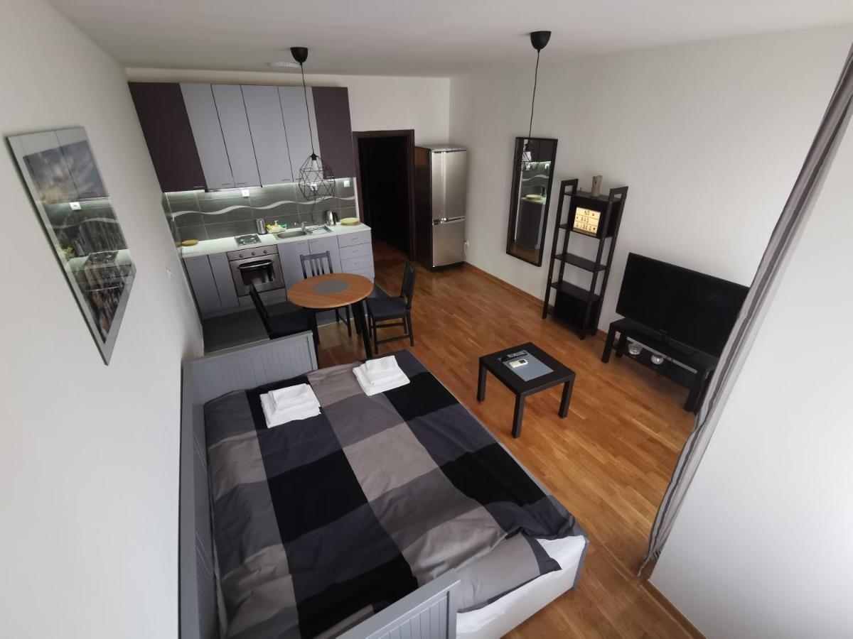Charlie Aviv Park Apartman Belgrád Kültér fotó